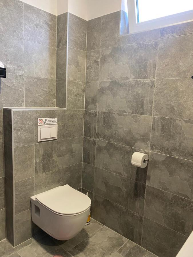 Pinezići M Plus Residence מראה חיצוני תמונה