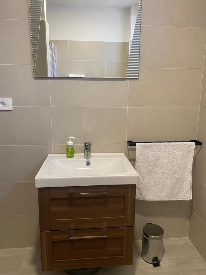 Pinezići M Plus Residence מראה חיצוני תמונה