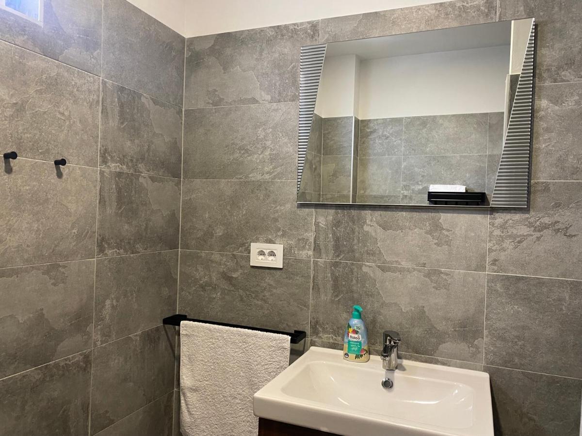 Pinezići M Plus Residence מראה חיצוני תמונה