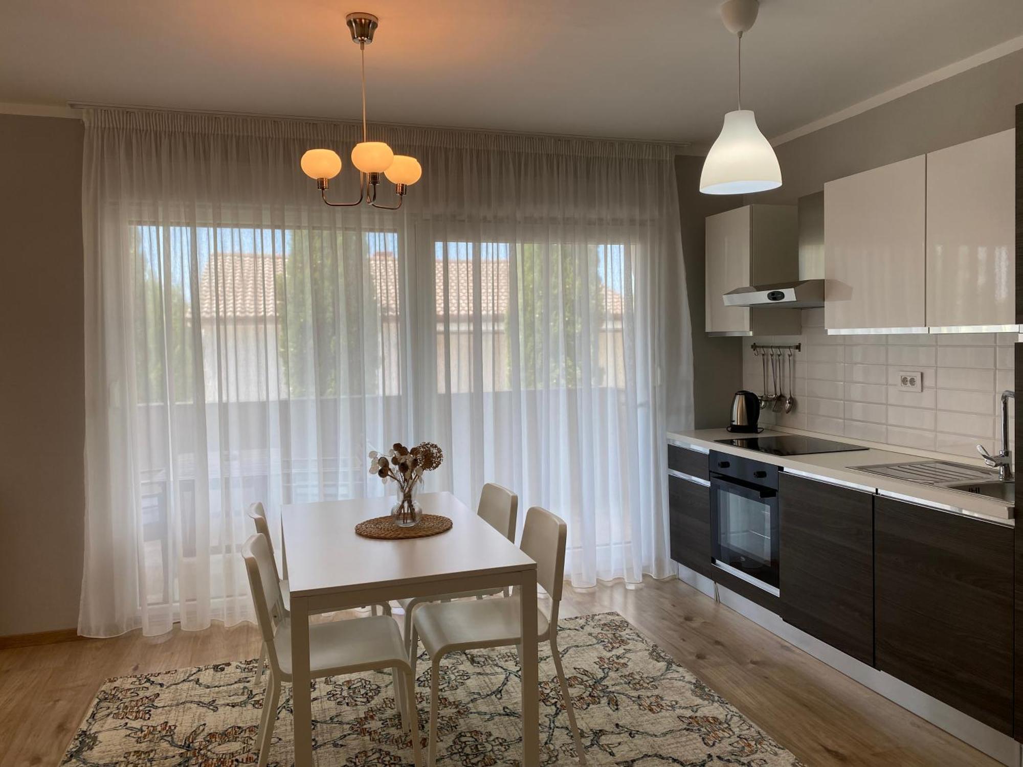 Pinezići M Plus Residence מראה חיצוני תמונה